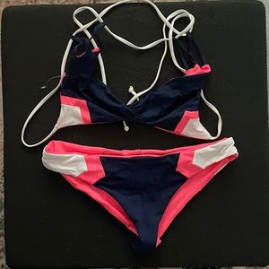 L Space size M reversible two piece bathing suit. Worn once!